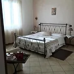 Bed & Breakfast Casa Chiara 4*