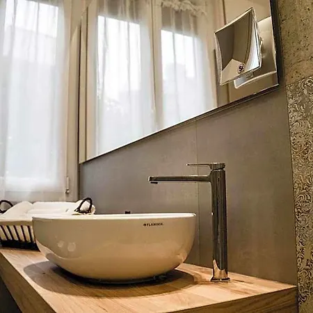 Bed & Breakfast Casa Chiara 4*