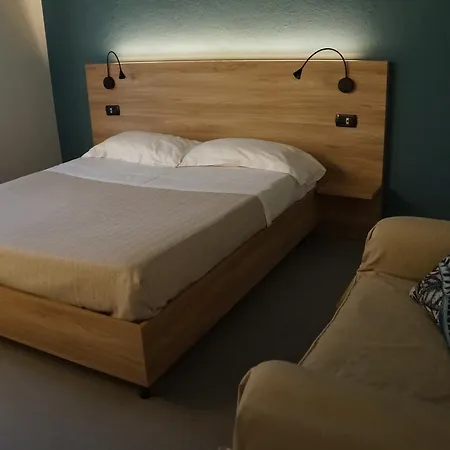 Casa Chiara 2*
