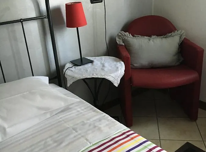 Casa Chiara Bed & Breakfast 4*